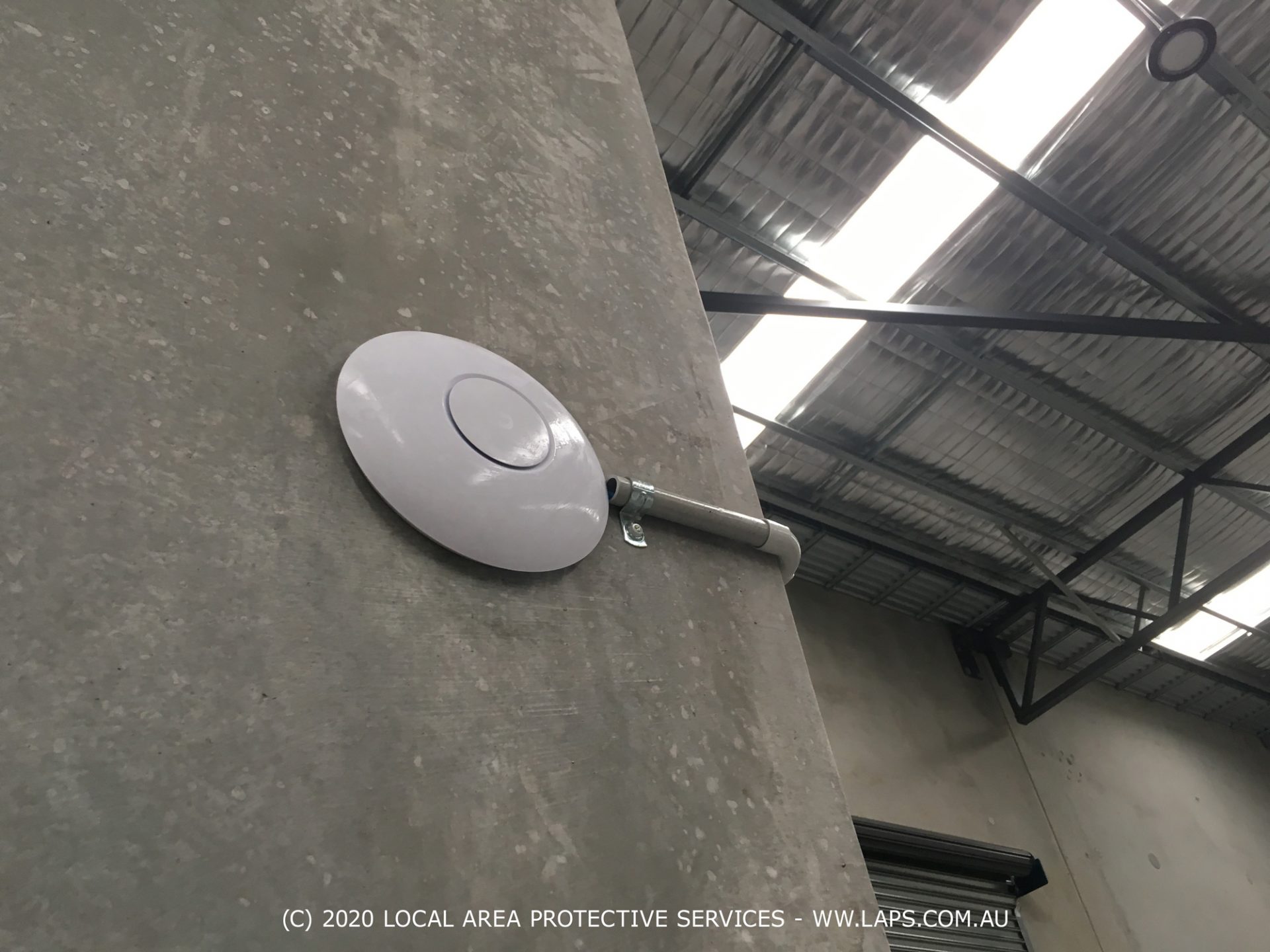 warehouse-ubnt-ubiquiti-wifi-installation-ac-pro