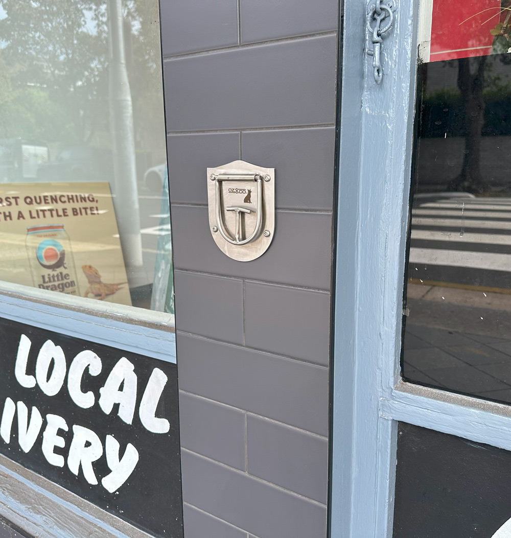 ozxco-rex-dog-parking-restraining-hook